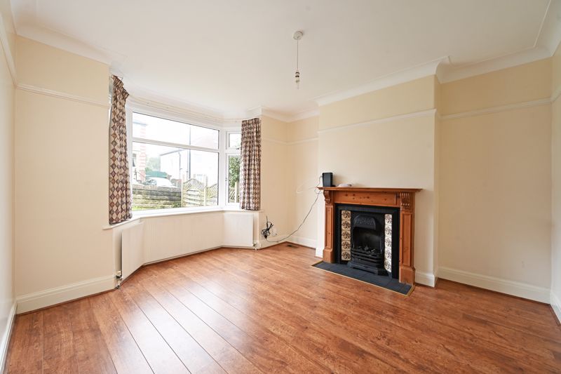 Property photo 3 of 18 Lounge