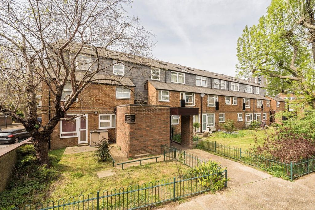 Property photo 3 of 5