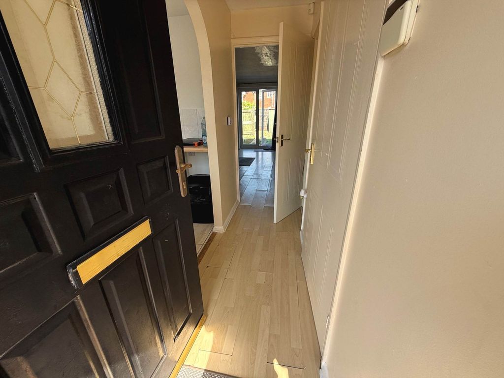 Property photo 3 of 13