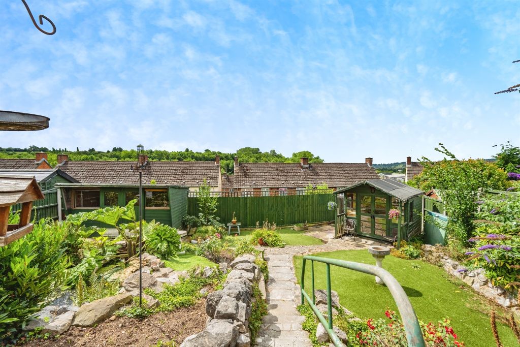 Property photo 2 of 17