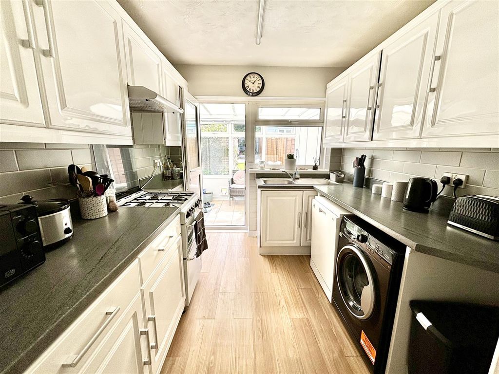 Property photo 3 of 16 Img_5838.Jpeg