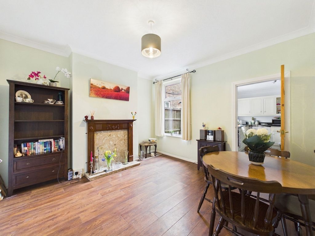 Property photo 3 of 14 Dining Room