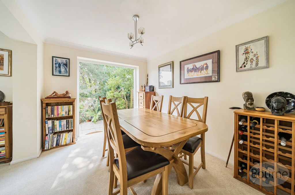 Property photo 3 of 27 d9F6B540-E01F-4d8...