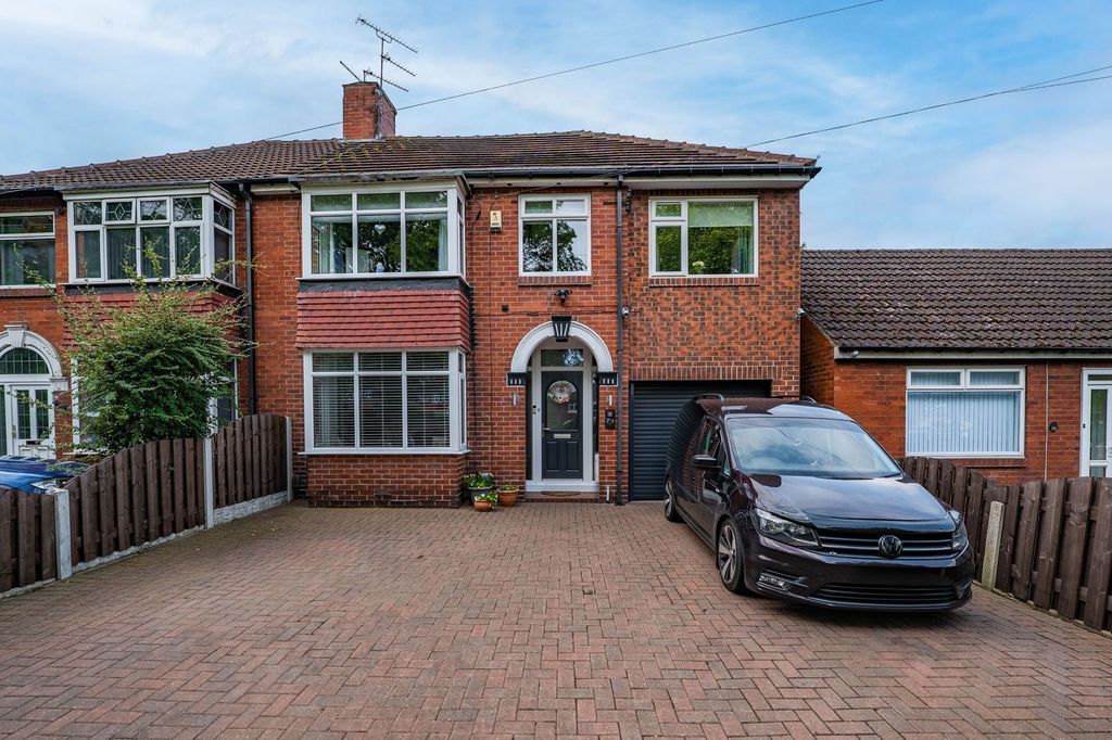 Property photo 1 of 36