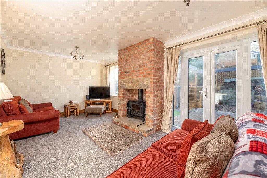 Property photo 3 of 34 Living Room