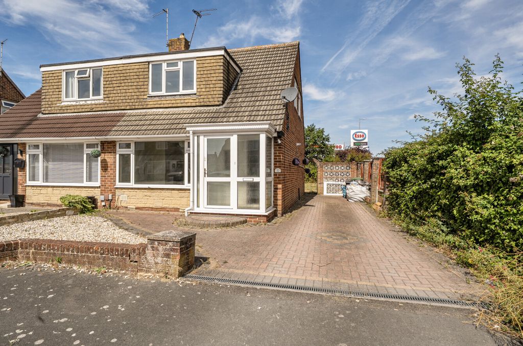 Property photo 1 of 14 14871279