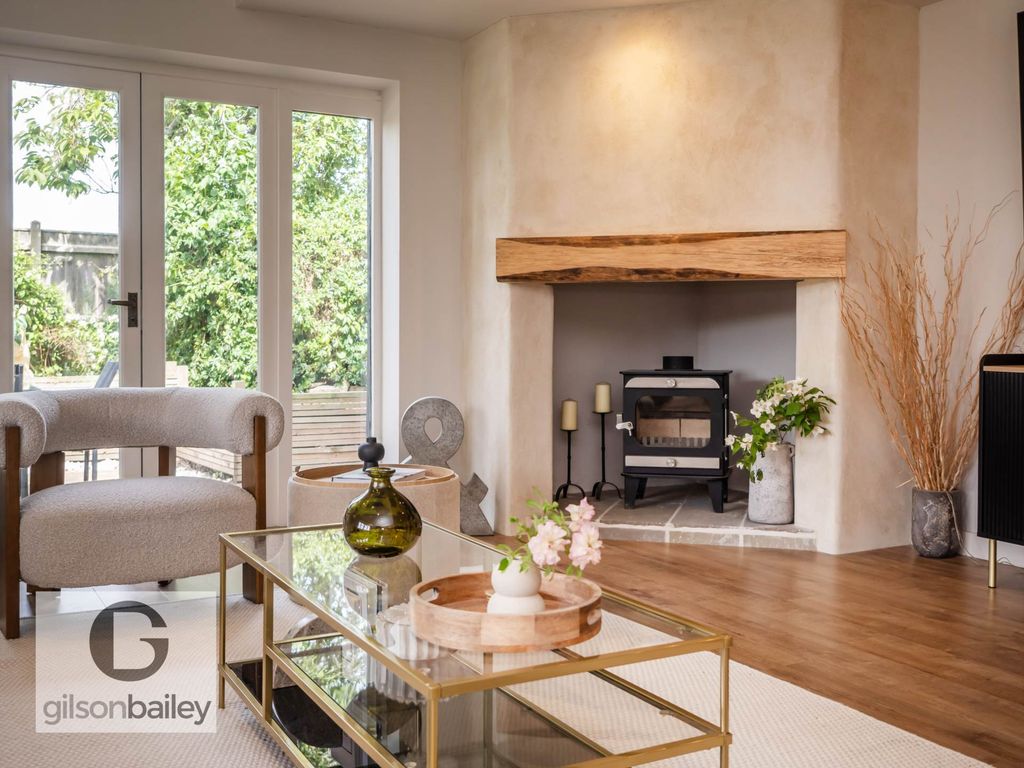 Property photo 3 of 25