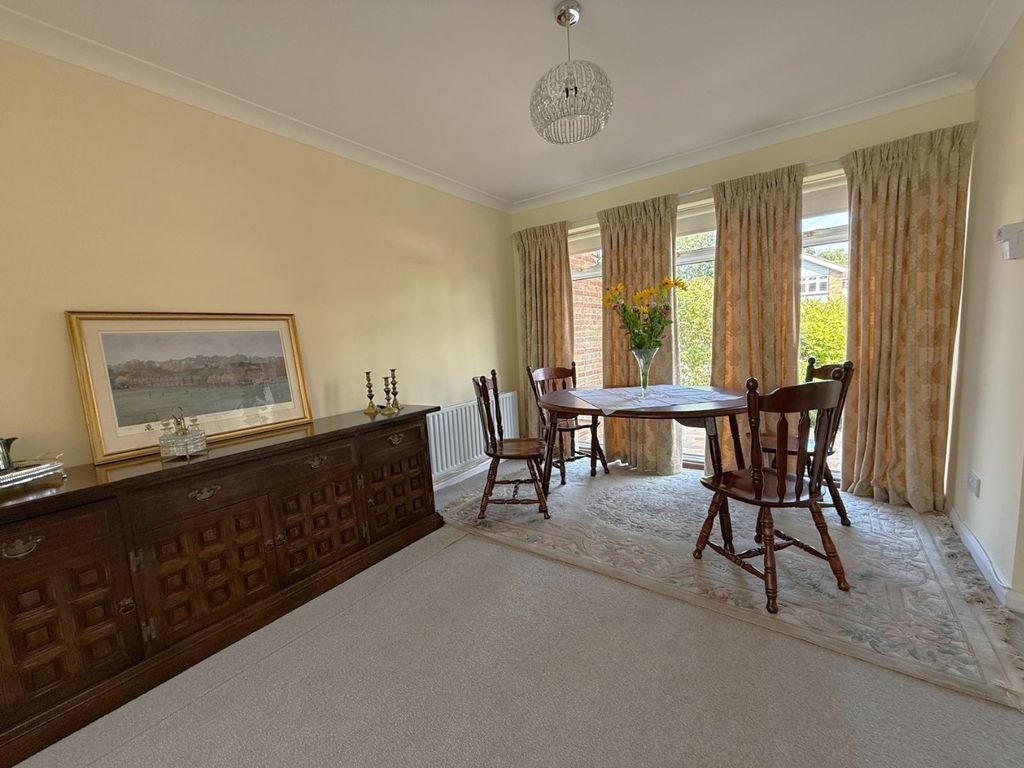 Property photo 3 of 22 3590517