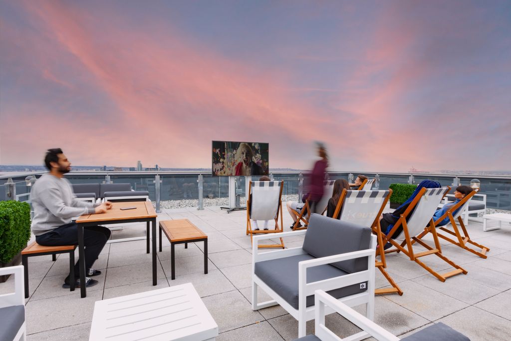 Property photo 1 of 6 Image