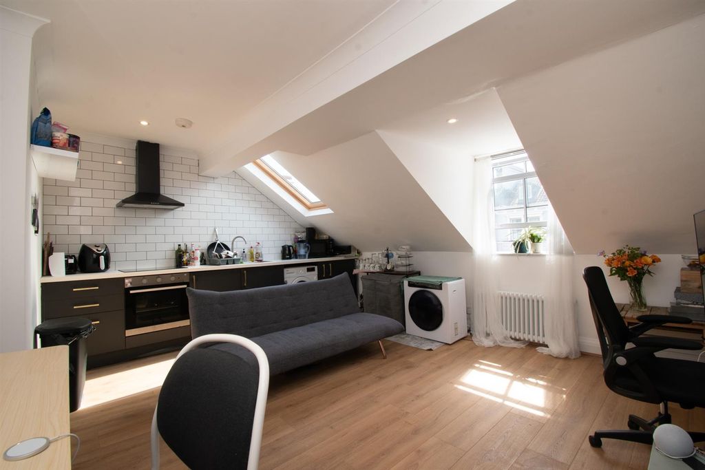 Property photo 1 of 9 Open Plan Living Space