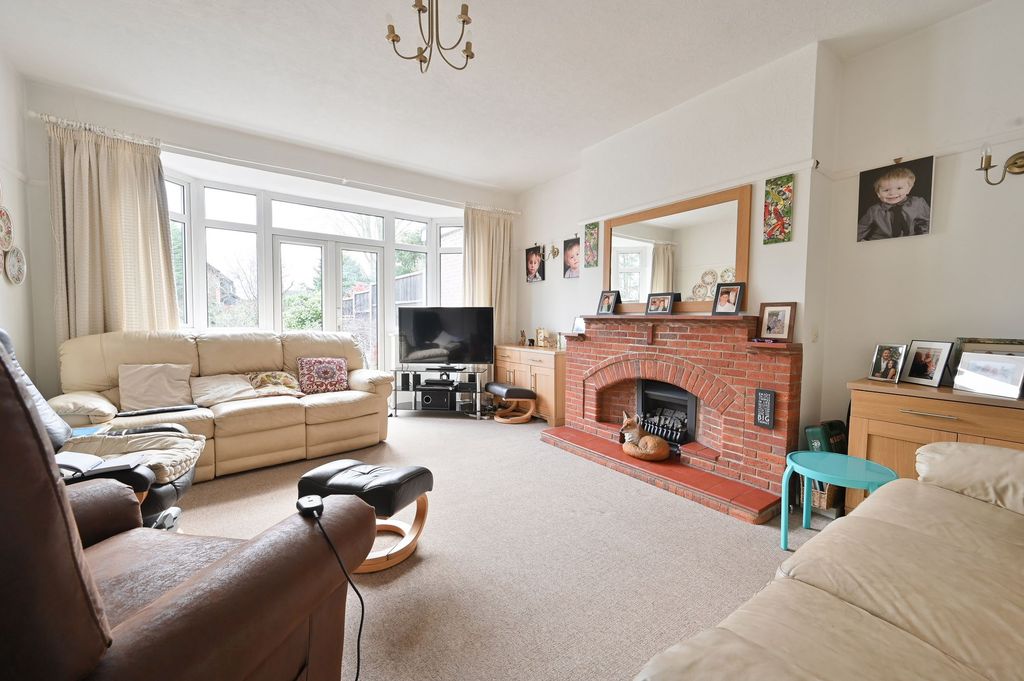 Property photo 2 of 22