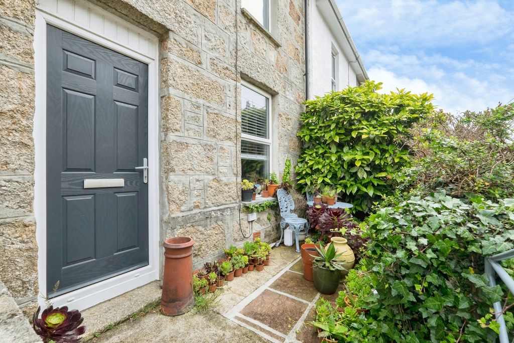 Property photo 2 of 19 Pbox-Img.Jpg