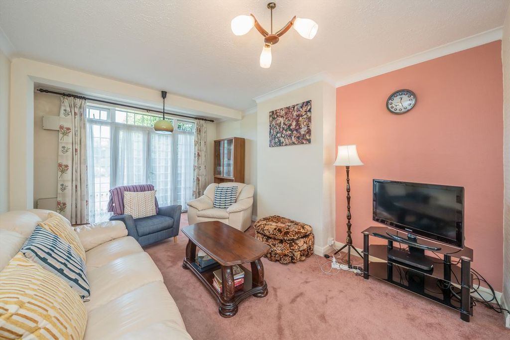 Property photo 2 of 6