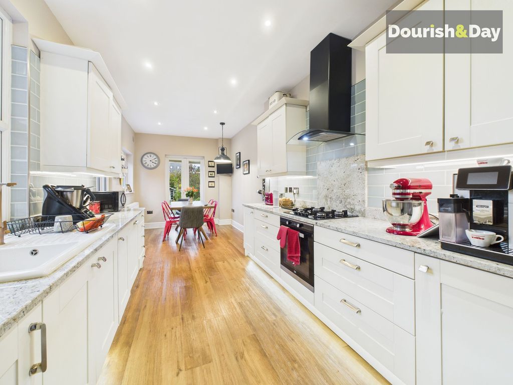 Property photo 2 of 23 Kitchen Diner