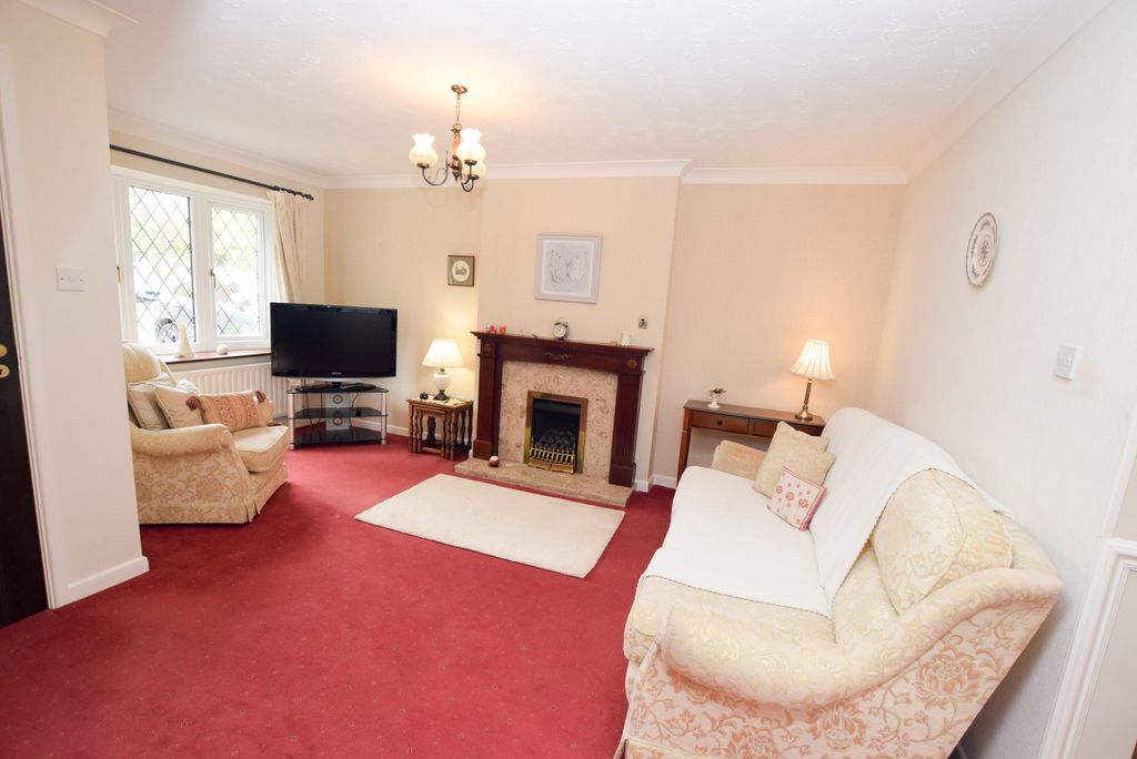 Property photo 2 of 16
