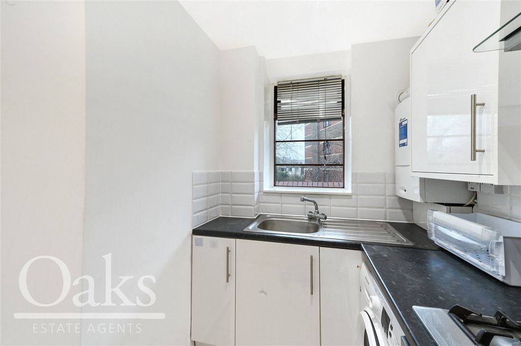 Property photo 3 of 10 Picture No. 32