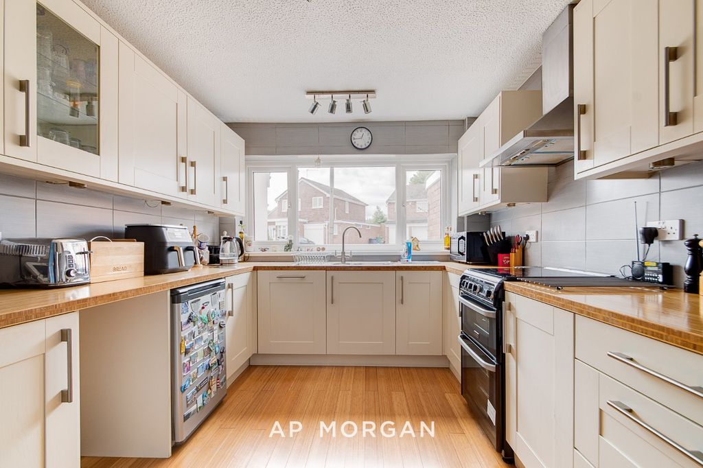 Property photo 3 of 13 Picture No. 05