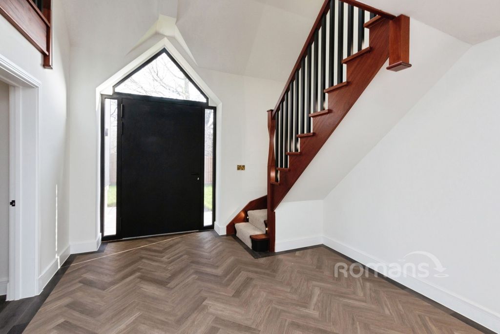 Property photo 2 of 19 Pbox-Img.Jpg