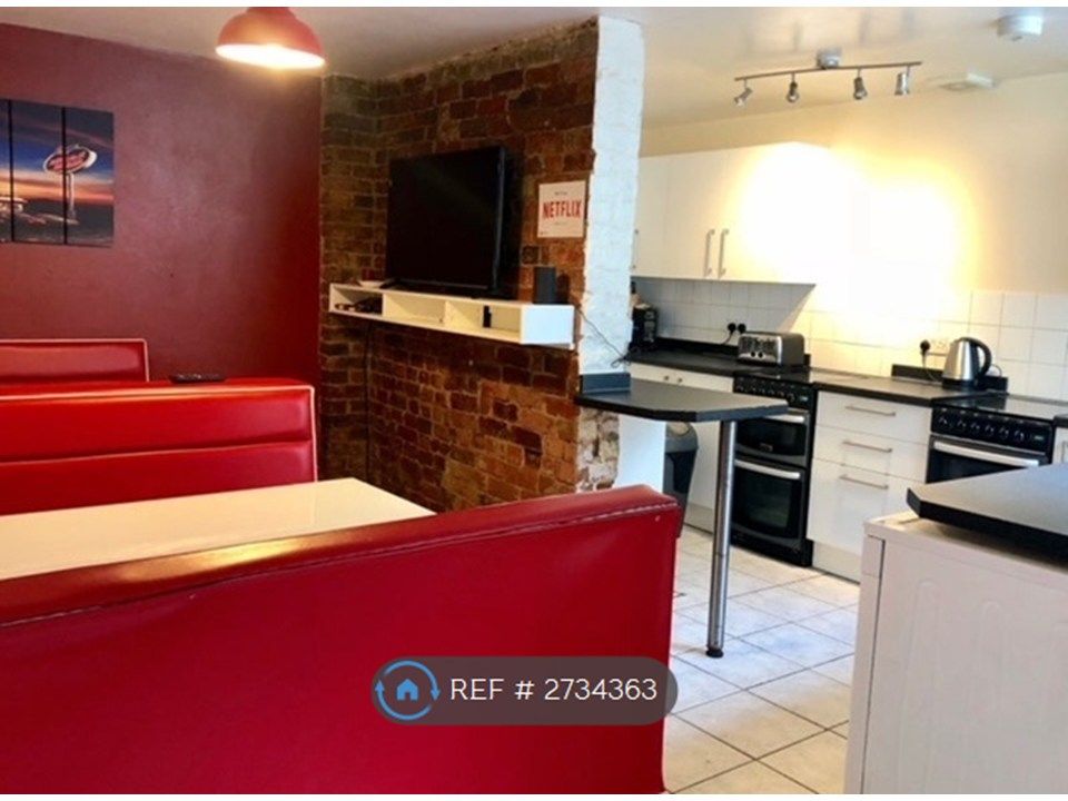 Property photo 3 of 6