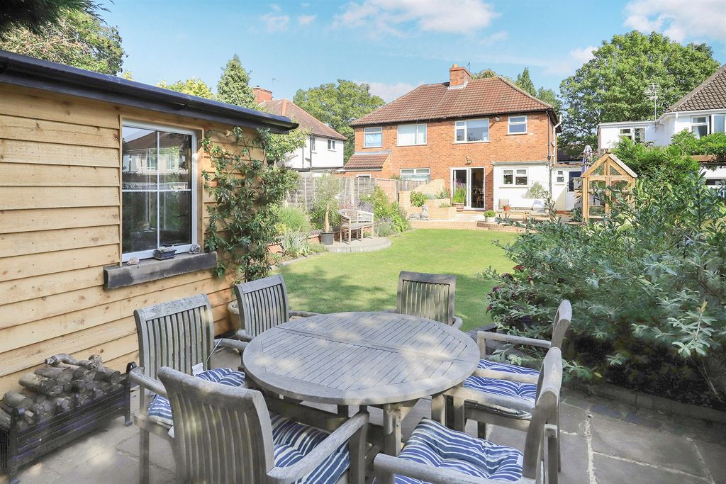 Property photo 2 of 14