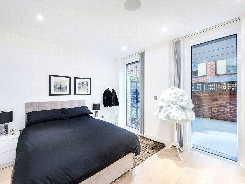 Property photo 1 of 8 Westbourne Apt