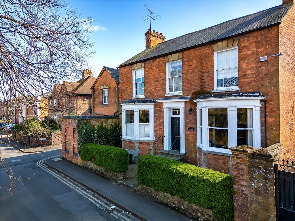 Property photo 1 of 28 Picture No. 64