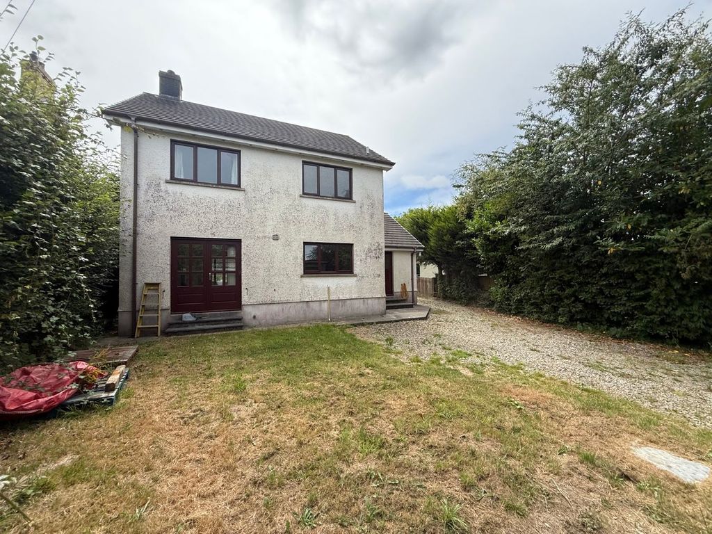 Property photo 3 of 40