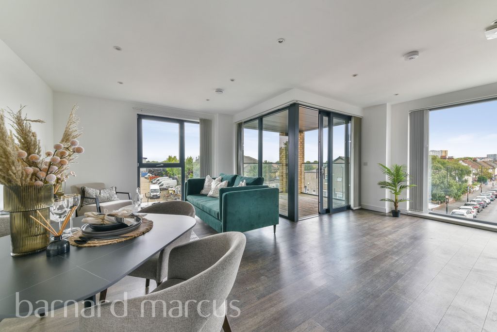 Property photo 1 of 8 Image