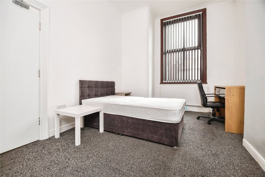 Property photo 1 of 10 Picture No. 08