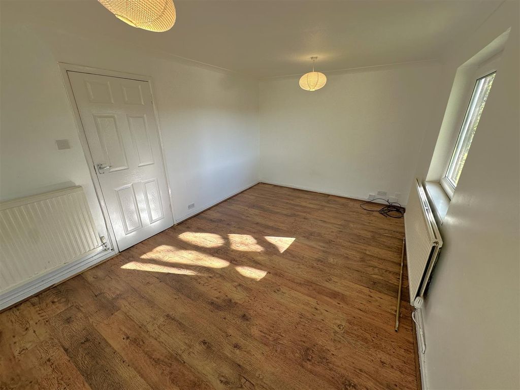 Additional image 7 of 3 bed flat for saleOrkney Walk, Corby NN17