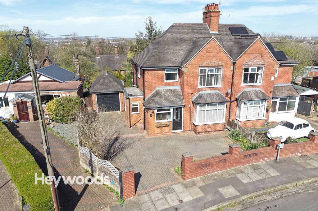 Property photo 1 of 48