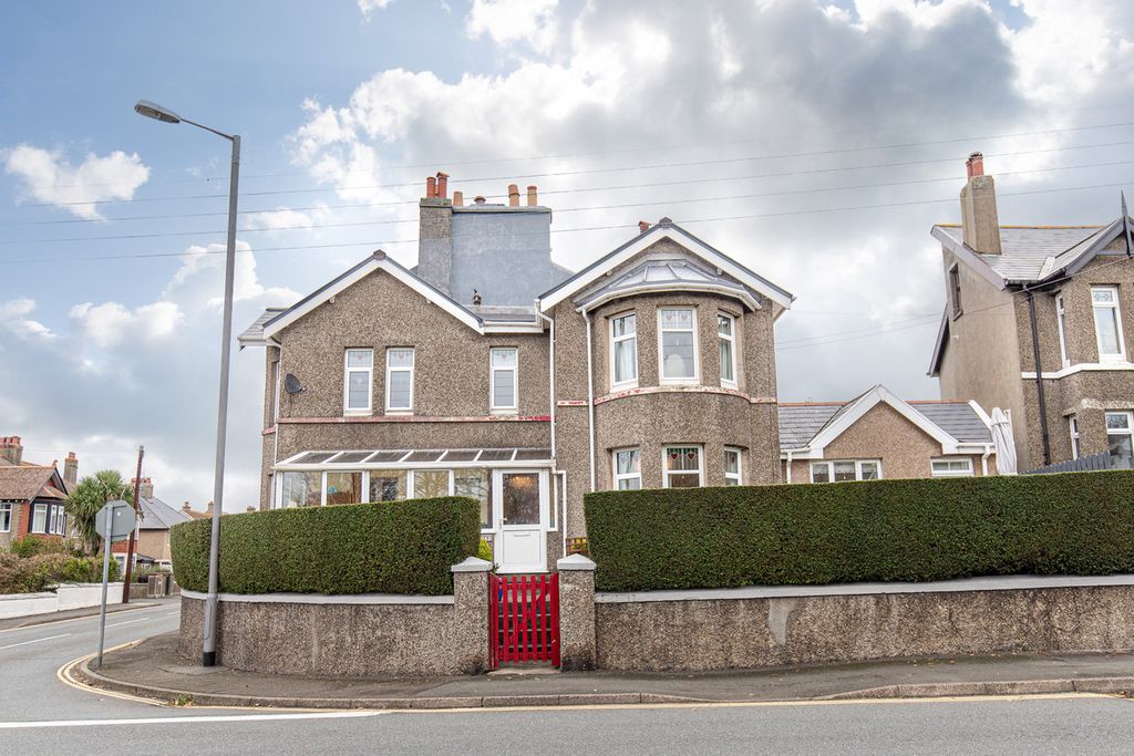 Property photo 1 of 31