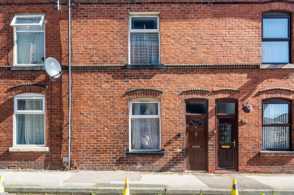 Property photo 1 of 16