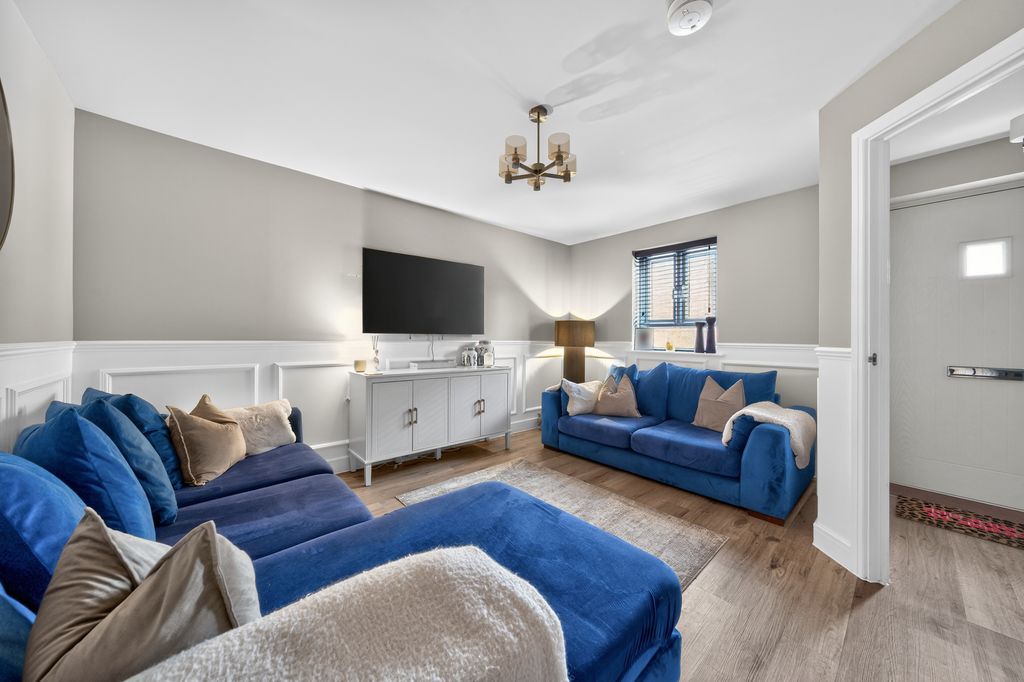 Property photo 3 of 22 14346061169c6921c6Be04