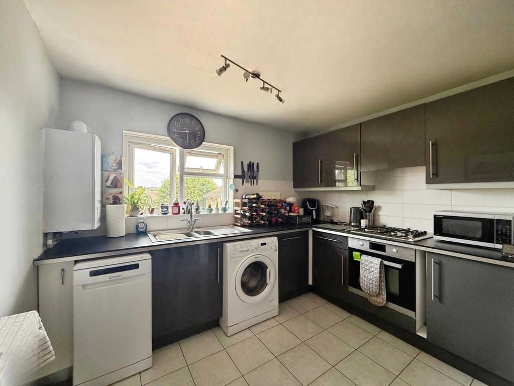 Property photo 2 of 15 Pbox-Img.Jpg