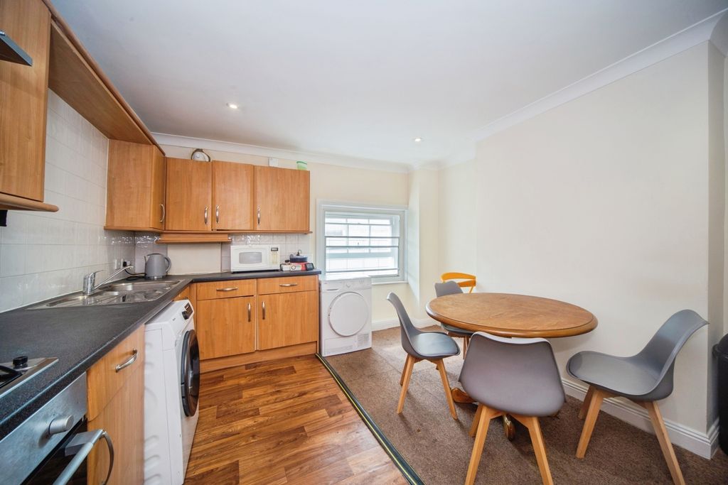 Property photo 3 of 14 Pbox-Img.Jpg