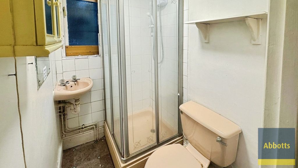 Property photo 3 of 3