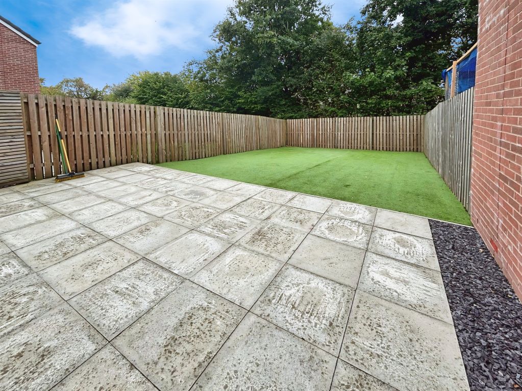 Property photo 3 of 13