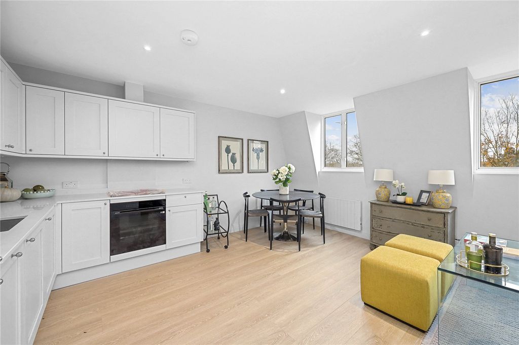 Property photo 2 of 12 Picture No. 21