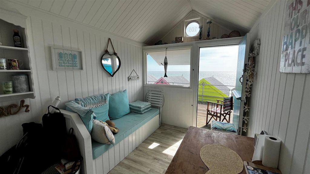 Property photo 2 of 15 Beach Hut:-
