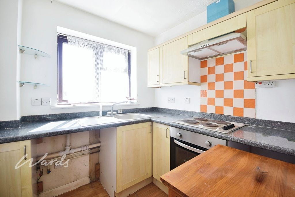 Property photo 3 of 7 Kitchen