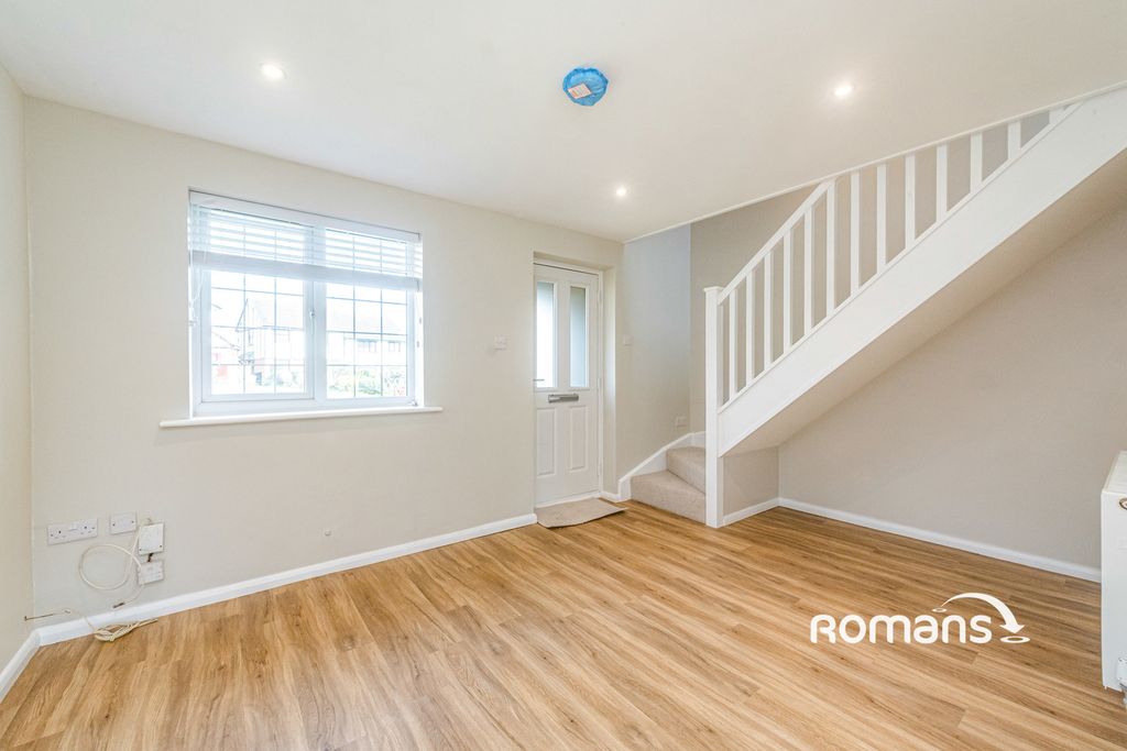 Property photo 3 of 10 Pbox-Img.Jpg