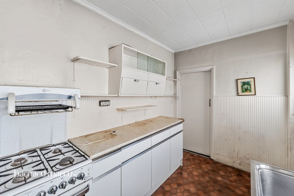 Property photo 3 of 20