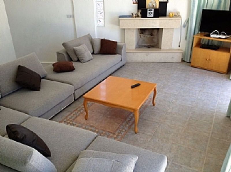Property photo 3 of 7 Living Area