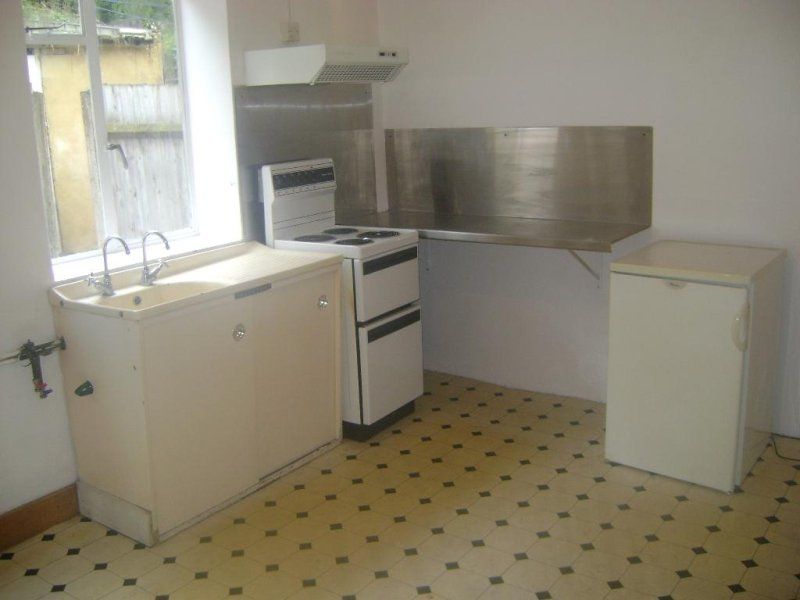 Property photo 3 of 6