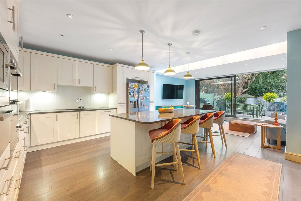 Property photo 3 of 17 Picture No. 34