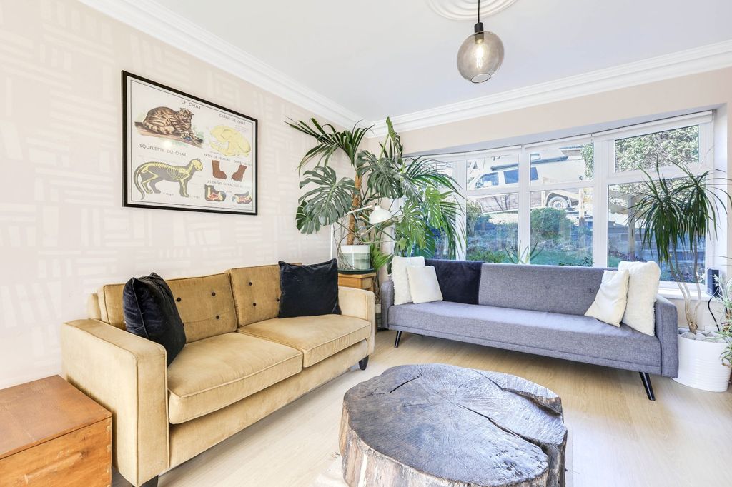 Property photo 2 of 21 Picture No. 05