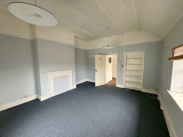 Property photo 2 of 6 5.Jpg