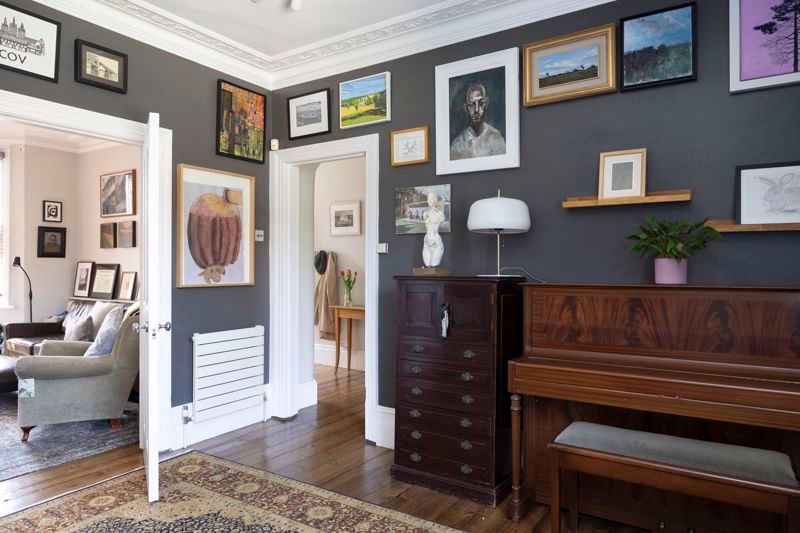 Property photo 1 of 20 Photo 3