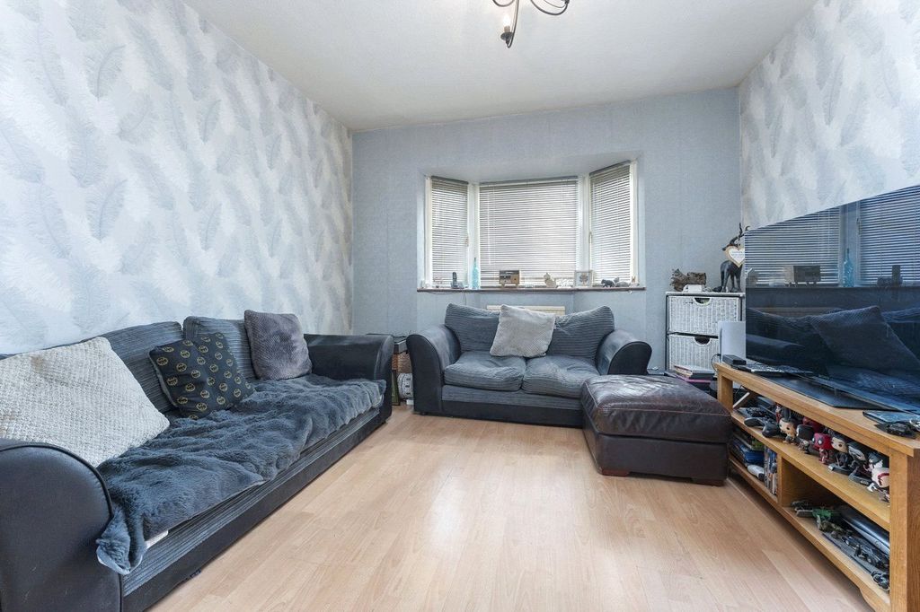 Property photo 2 of 12 Picture No. 02